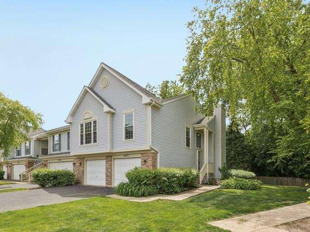Condo for sale in Arlington Heights, Illinois