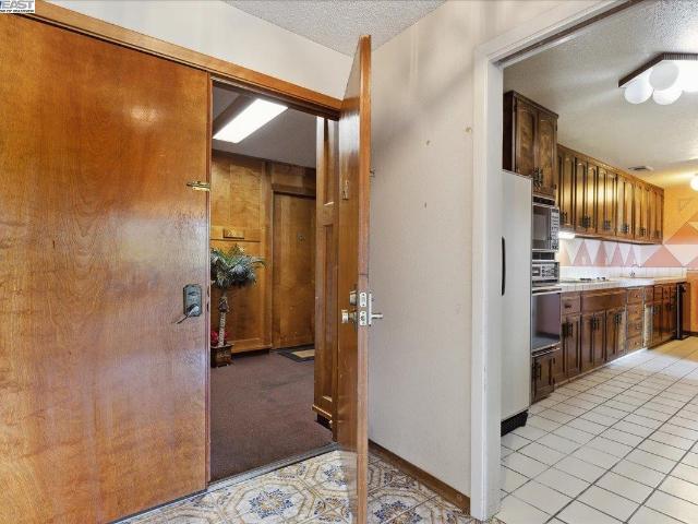 Condo for sale in Hayward