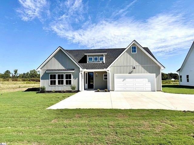 House for sale in Gray Court, South Carolina