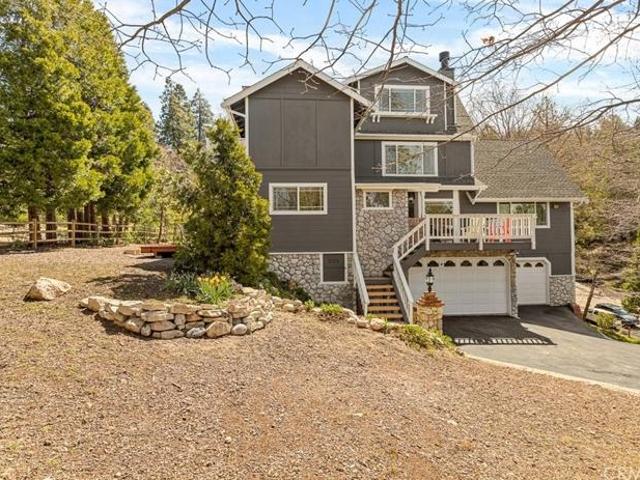 House for sale in Cedar Glen, California