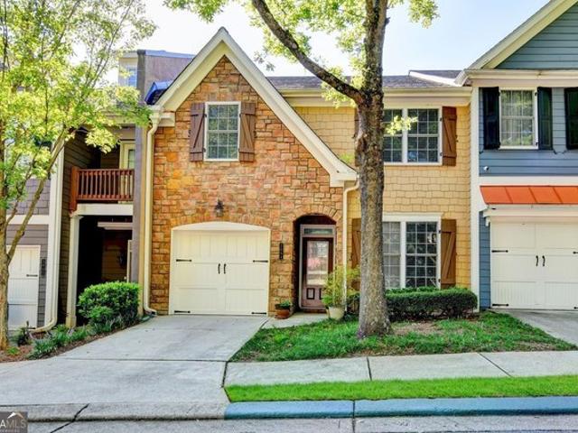 Townhouse for sale in Duluth, Georgia