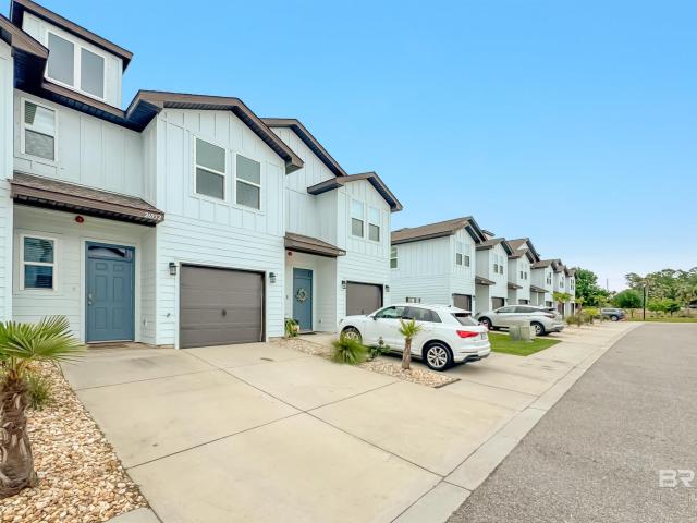 Townhouse for sale in Orange Beach, Alabama