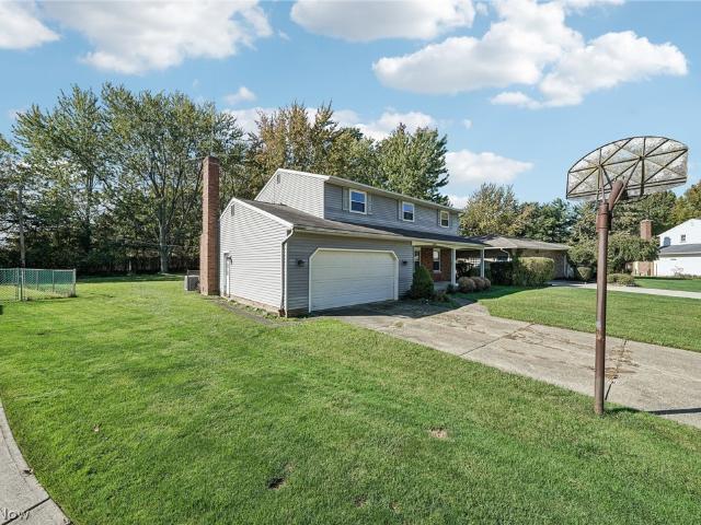 House for sale in Pine Ridge, North Olmsted