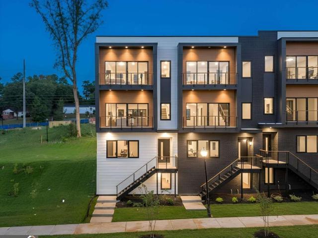 Townhouse for sale in Decatur, Georgia