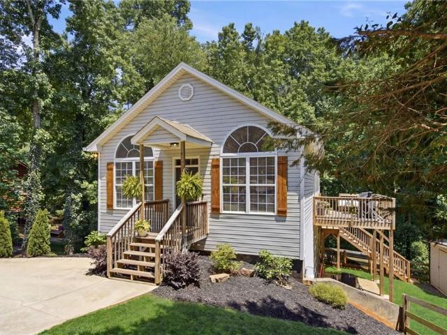 House for sale in Cumming, Georgia