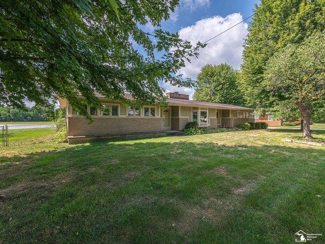 House for sale in Flat Rock, Michigan
