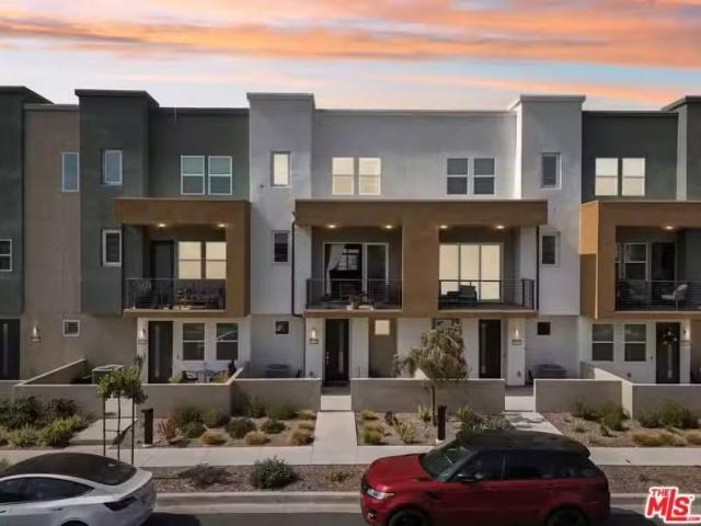 Condo for sale in North Hollywood Condo for sale in North Hollywood