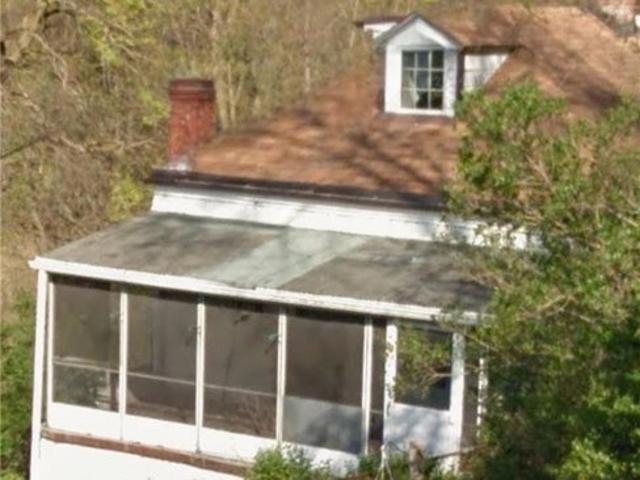 House for sale in Pittsburg, Pennsylvania