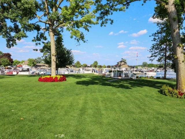 Condo for sale in Fontana, Wisconsin