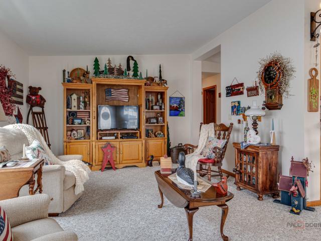 House for sale in Mchenry, Illinois