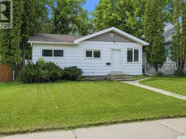 House for sale in Moose Jaw, Saskatchewan