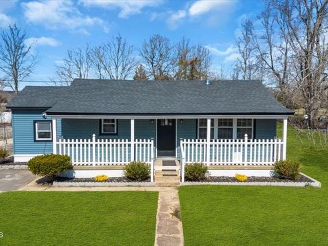 House for sale in Wrightstown, New Jersey