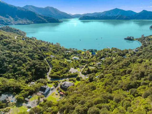 House for sale in Marlborough
