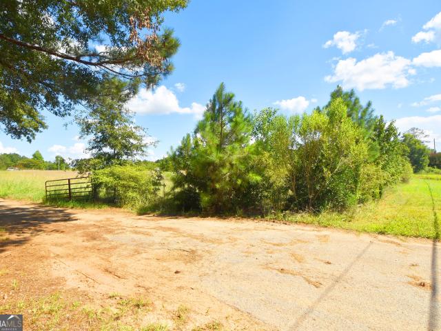 House for sale in Hampton, Georgia