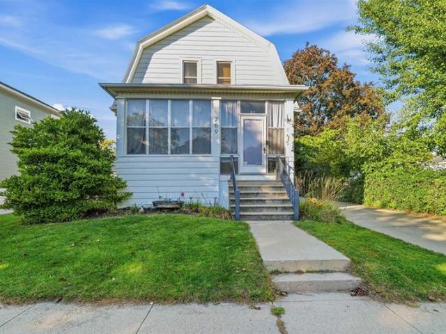 House for sale in Fond du Lac, Fond du Lac County