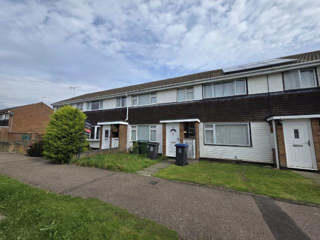 Room for rent in Grovehill, Pouchen End