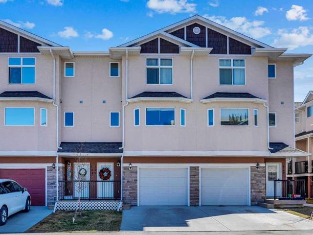 House for sale in Strathmore, Alberta
