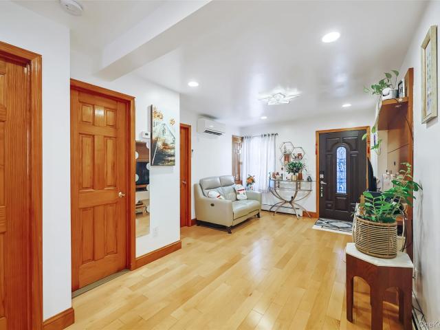 House for sale in Queens, Arverne