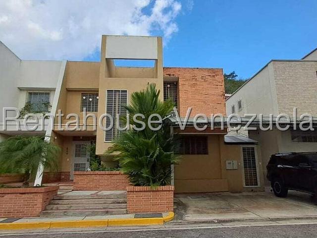 Townhouse en venta en Guataparo Country Club, Valencia