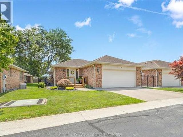 Townhouse for sale in Chatham–kent, Ontario