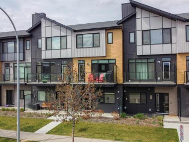 Townhouse for sale in Sherwood Park, Alberta