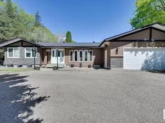 House for sale in Alberta