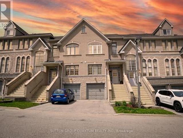Townhouse for sale in Mississauga, Ontario