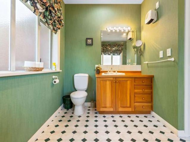 House for sale in Otakou