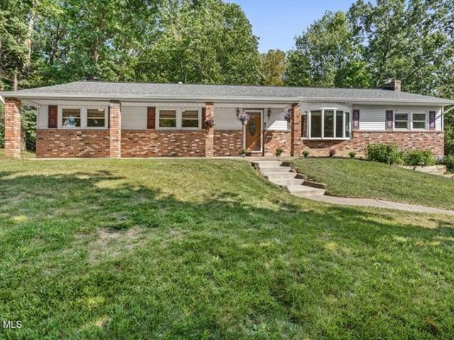House for sale in Saratoga, New York