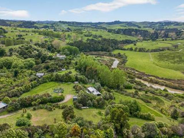 House for sale in Paparoa, Northland