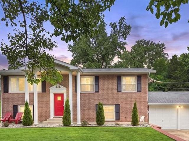 House for sale in Dupo, Illinois