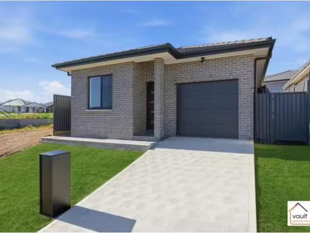House for rent in Gregory Hills, Sydney