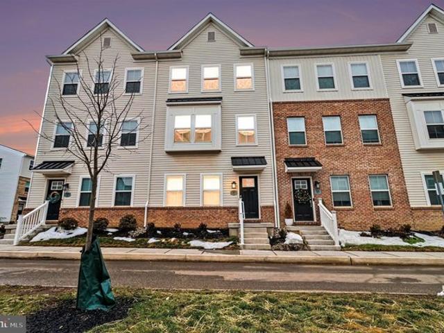 Townhouse for sale in Bridgeport, Pennsylvania
