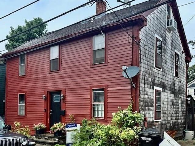 House for rent in Newport