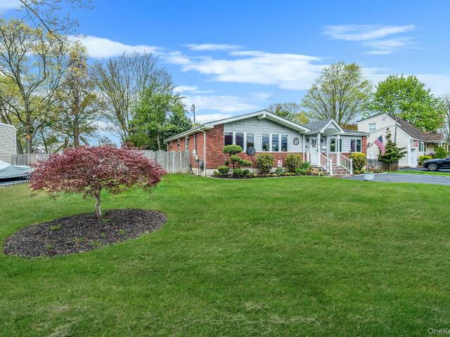 House for sale in Bohemia, New York
