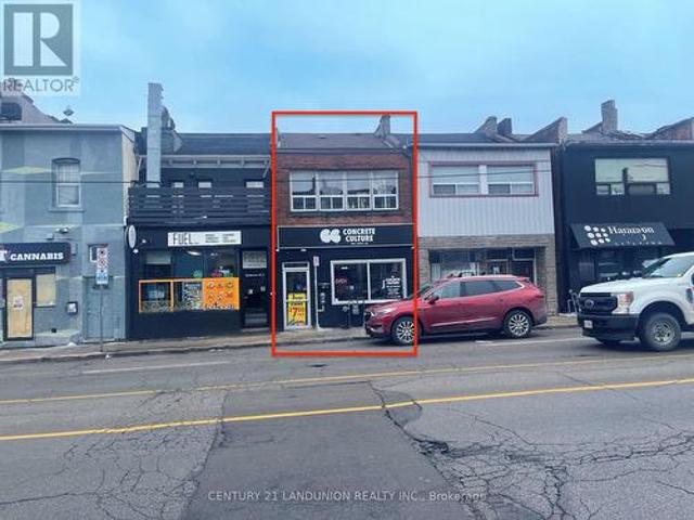 House for sale in Ancaster, Ontario
