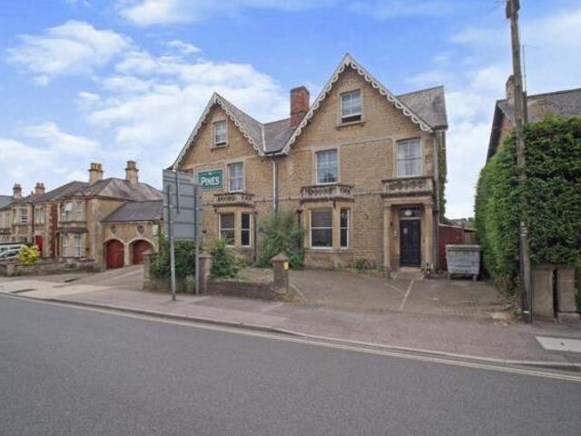 House for sale in Chippenham, Wiltshire