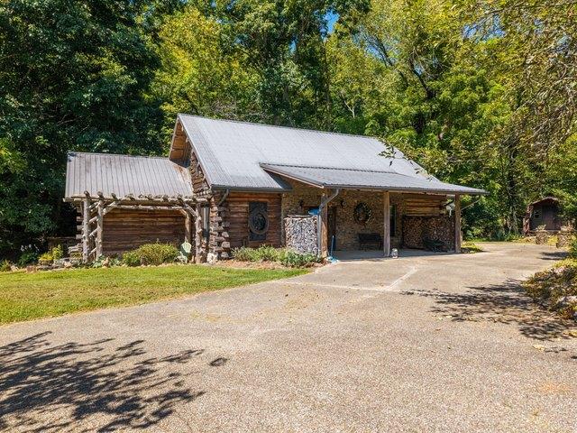 House for sale in Science Hill, Kentucky