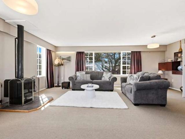 House for sale in Otakou