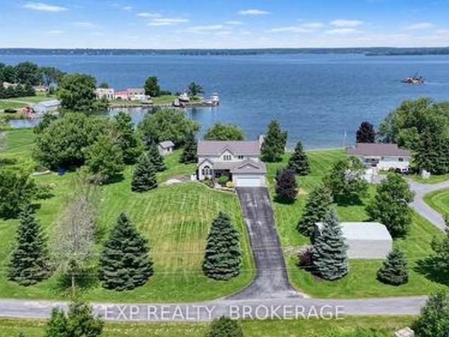 House for sale in Frontenac Islands, Ontario