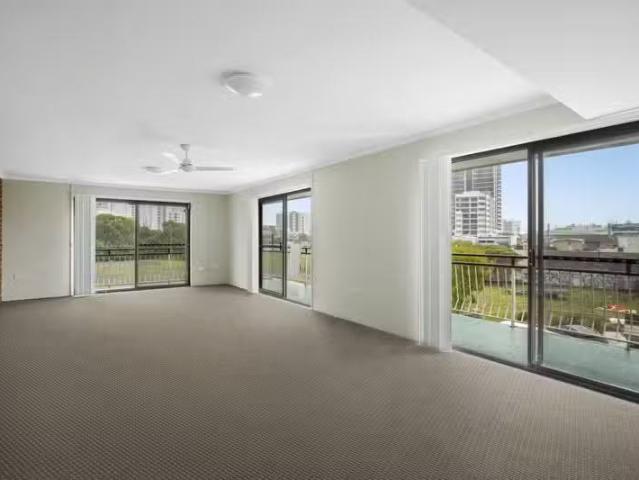 Apartment for rent in Pacific Fair