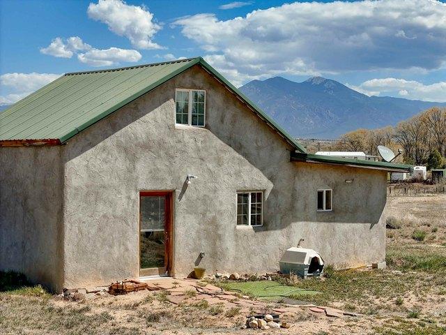 House for sale in Ranchos De Taos, New Mexico