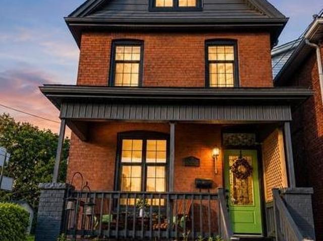 House for sale in Ancaster, Ontario