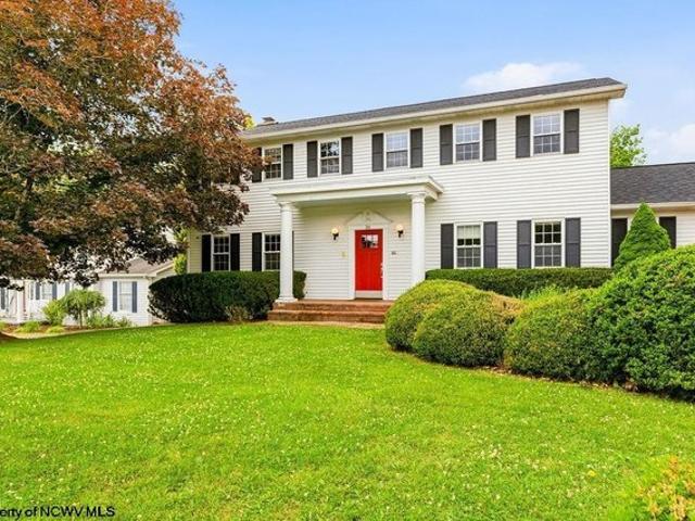 House for sale in Bridgeport, West Virginia