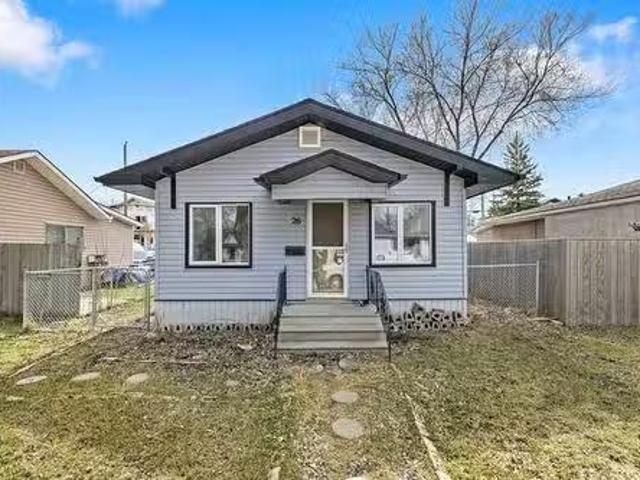 House for sale in East St. Paul, Manitoba
