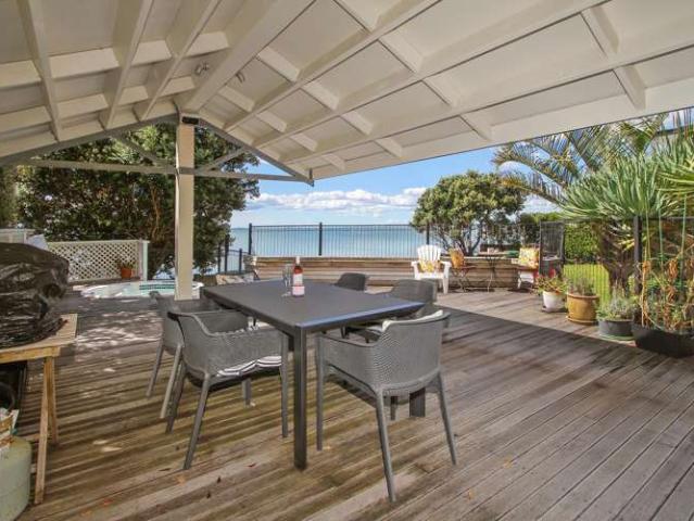 House for sale in Clarks