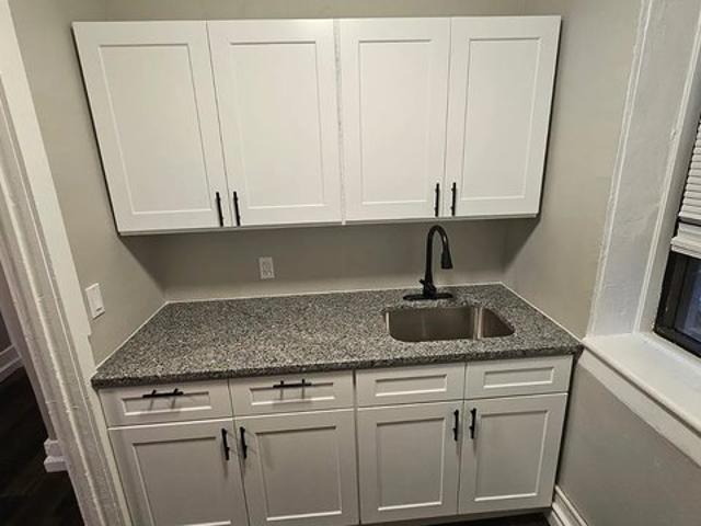 Townhouse for sale in Albany, New York