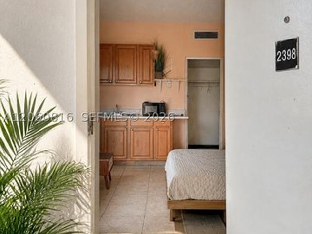 Condo for sale in Hallandale, Florida