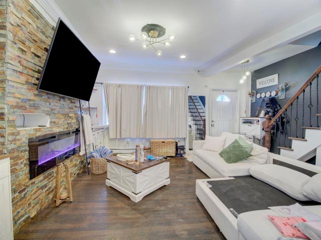 House for sale in Hudson, New Jersey