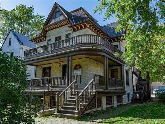 Commercial for sale in Downtown, Winnipeg